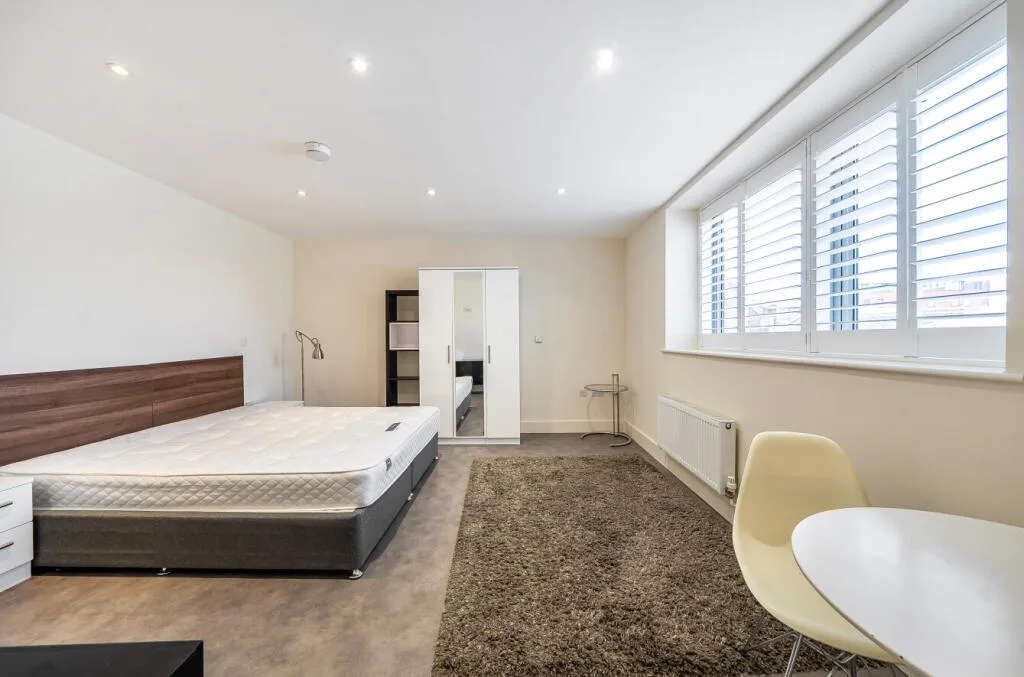 Studio apartment for rent