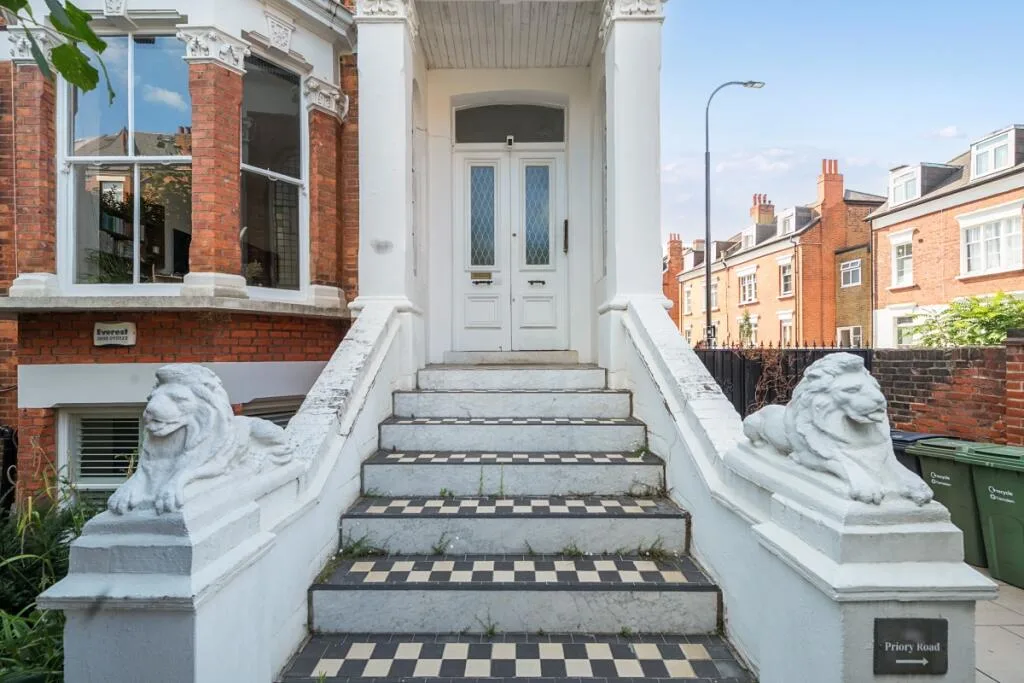2 bedroom flat for rent