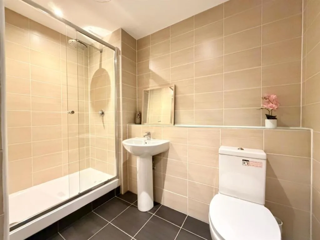 2 bedroom house for rent