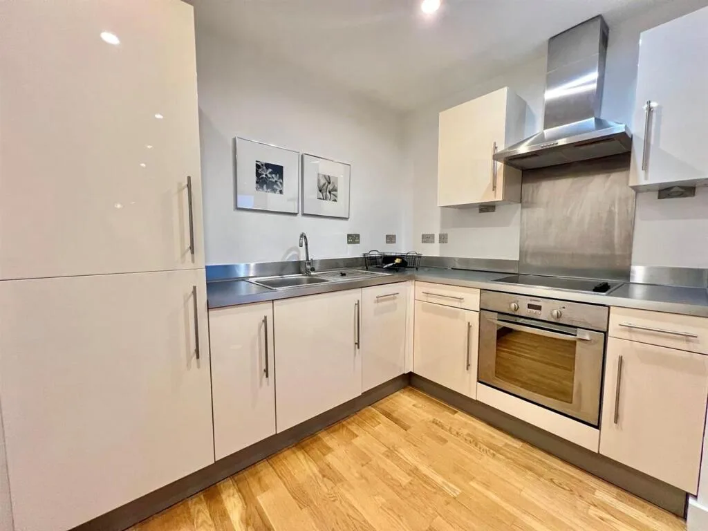 2 bedroom house for rent