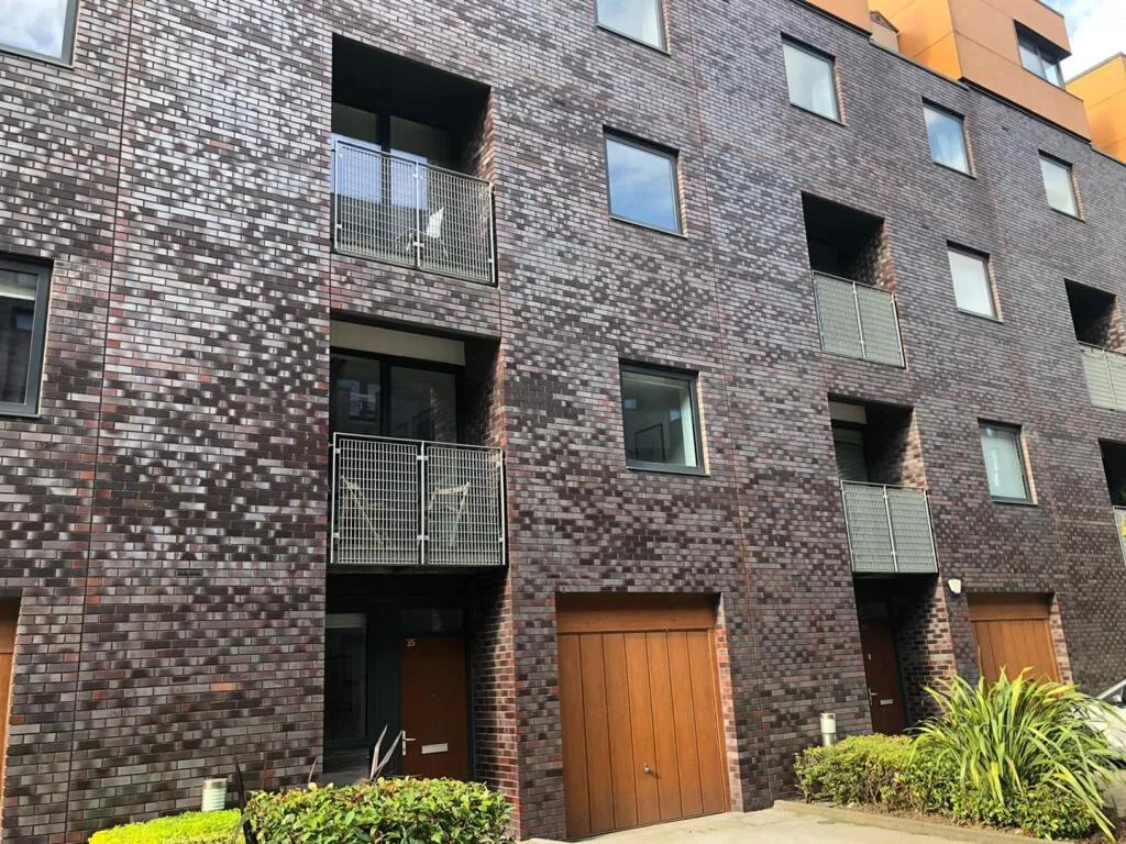 2 bedroom house for rent