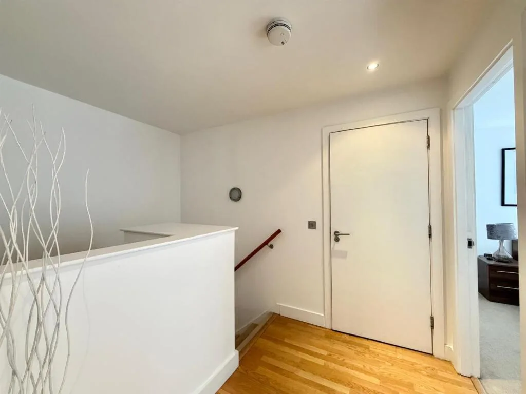 2 bedroom house for rent
