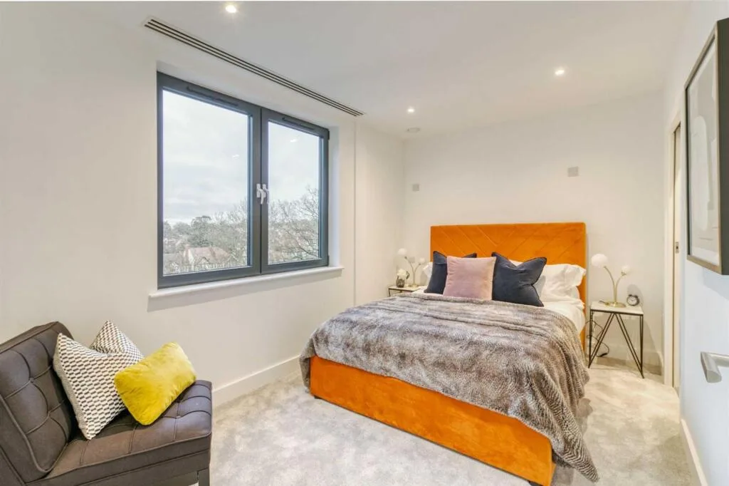 2 bedroom penthouse for rent
