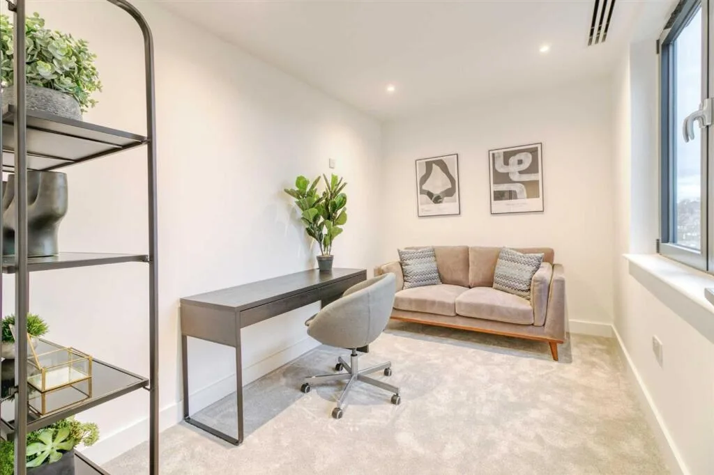 2 bedroom penthouse for rent