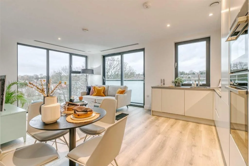 2 bedroom penthouse for rent