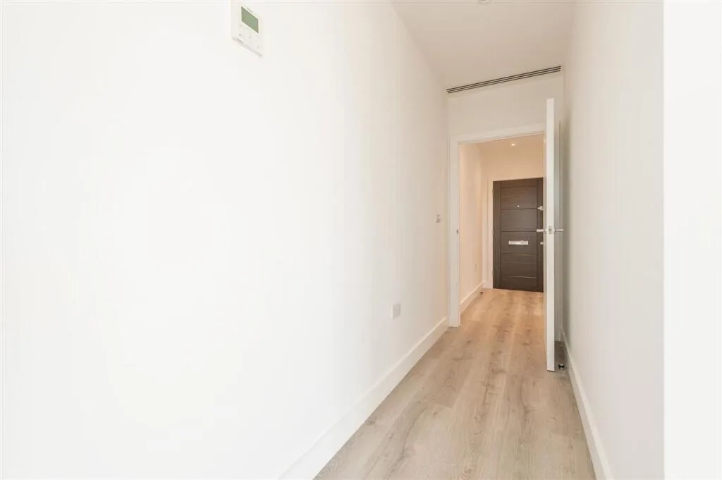 2 bedroom penthouse for rent