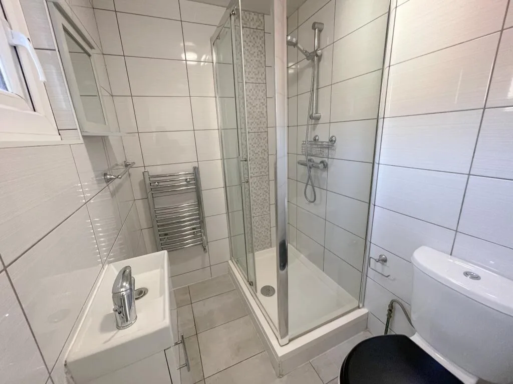 6 bedroom terraced house for rent