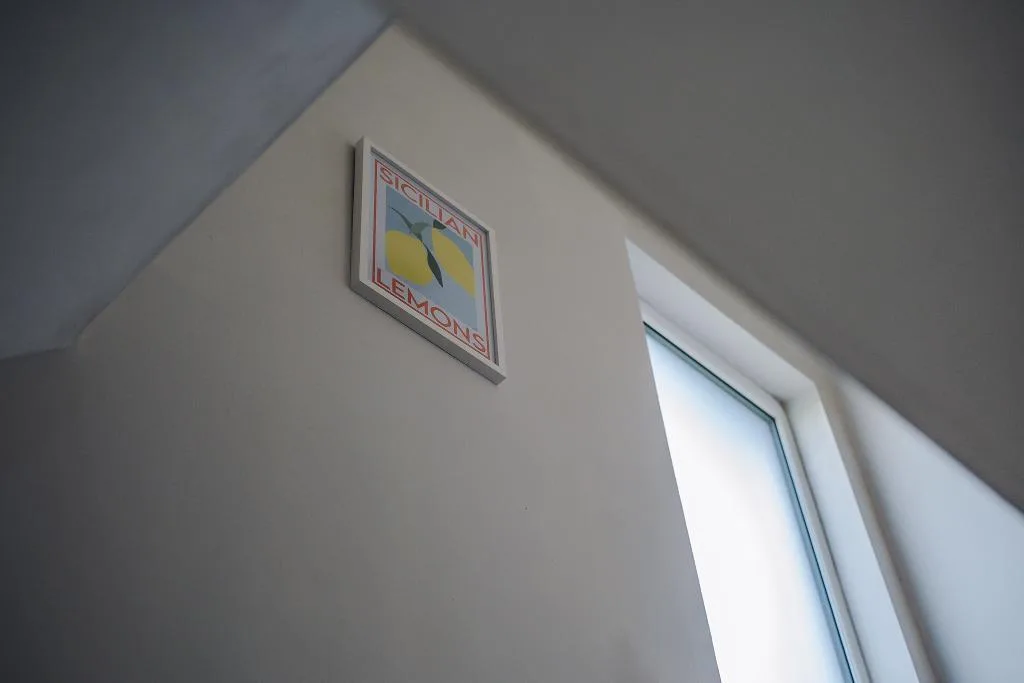 5 bedroom semi-detached house for rent