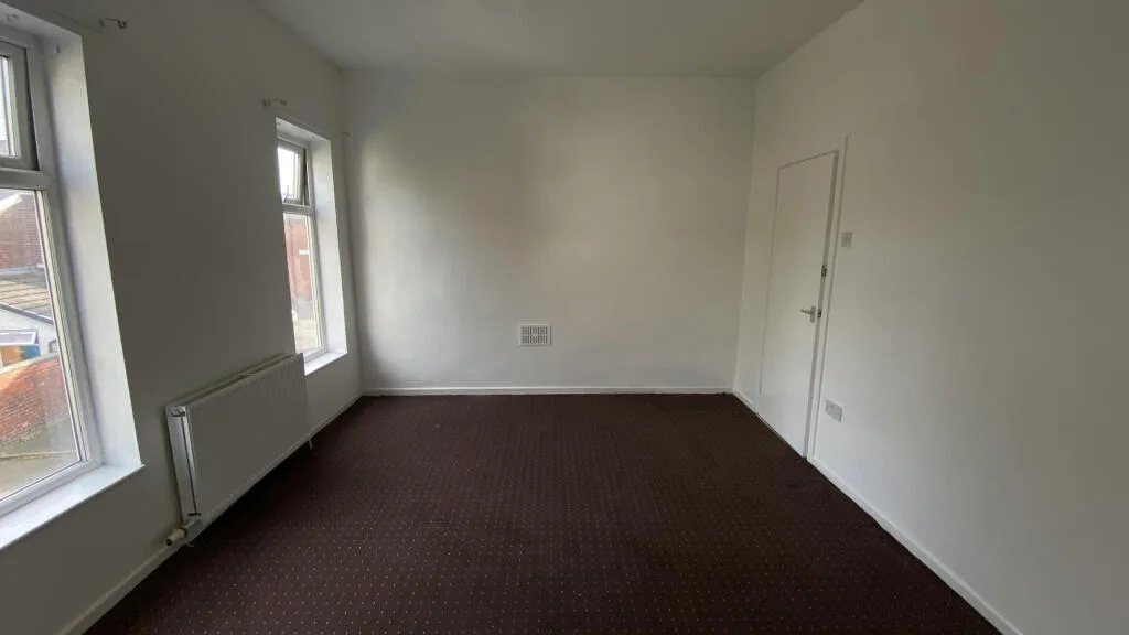 2 bedroom end of terrace house for rent