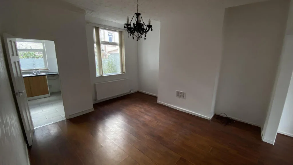 2 bedroom end of terrace house for rent