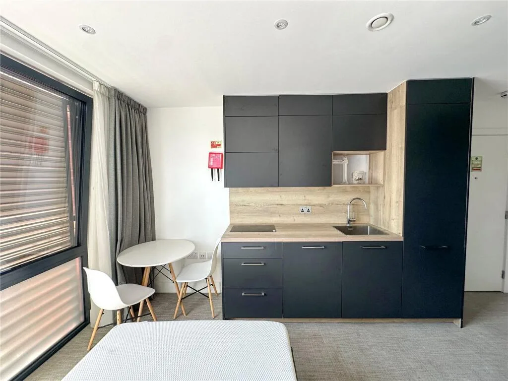 Studio apartment for rent