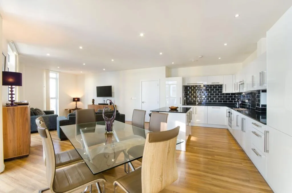 3 bedroom flat for rent
