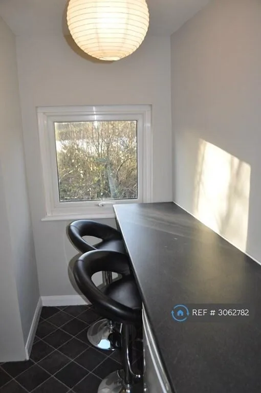 3 bedroom semi-detached house for rent