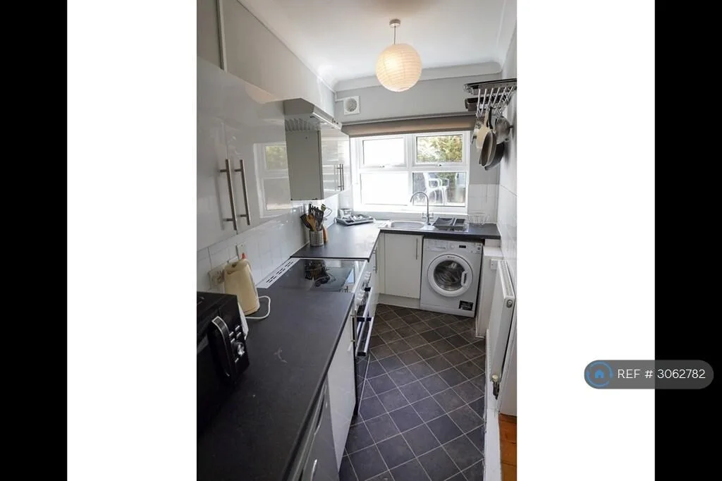 3 bedroom semi-detached house for rent
