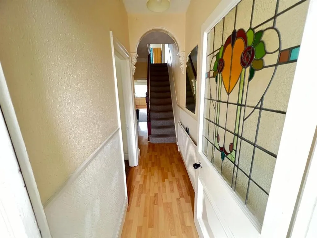 5 bedroom terraced house for rent
