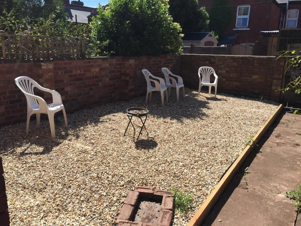5 bedroom terraced house for rent