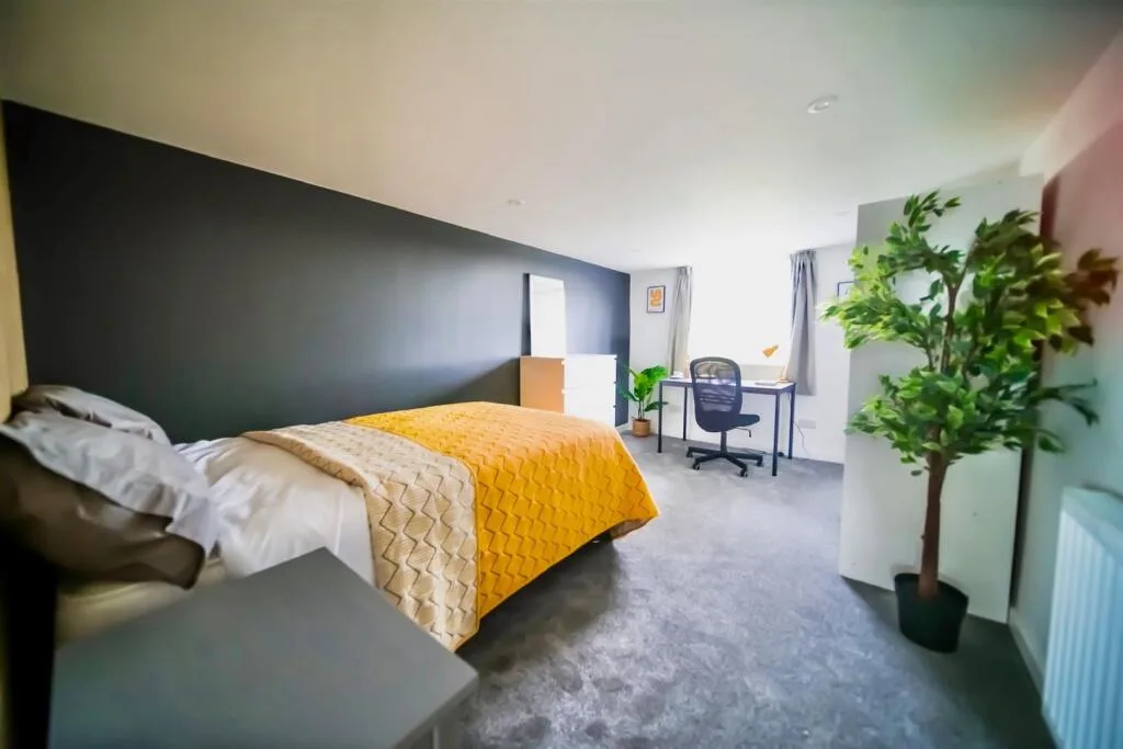 7 bedroom terraced house for rent