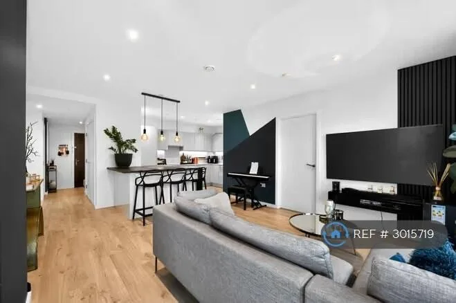 2 bedroom penthouse for rent