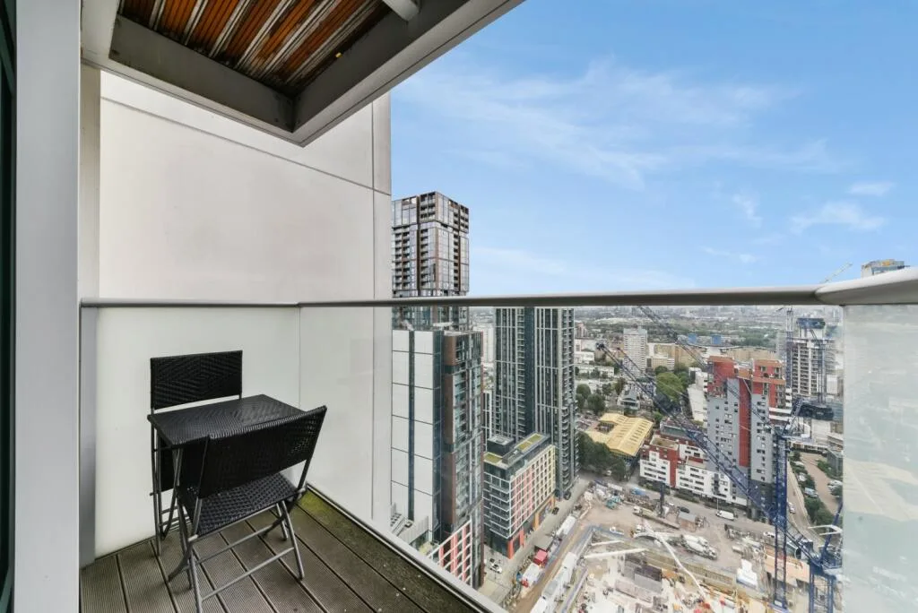 Studio flat for rent