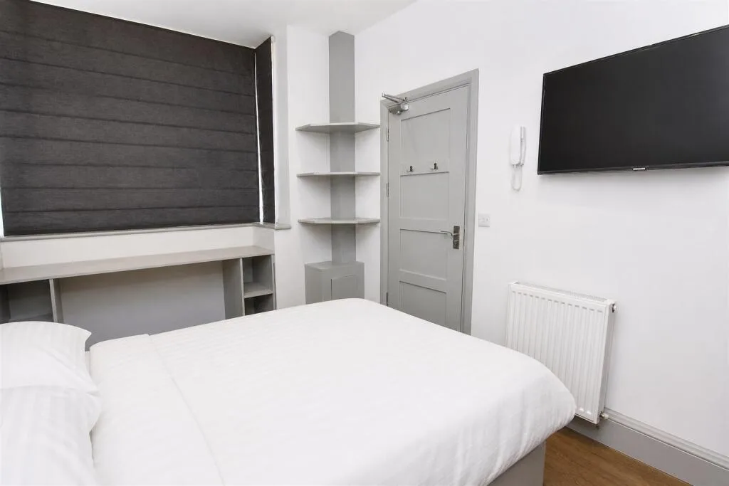 5 bedroom house for rent