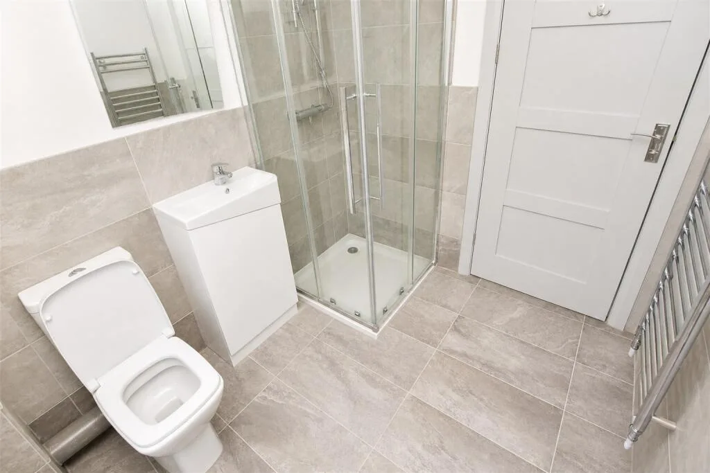 5 bedroom house for rent