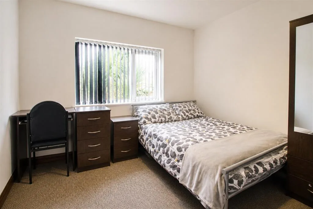 7 bedroom house for rent
