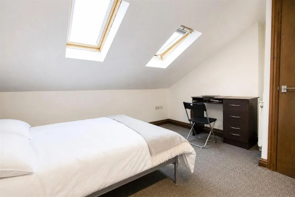 7 bedroom house for rent