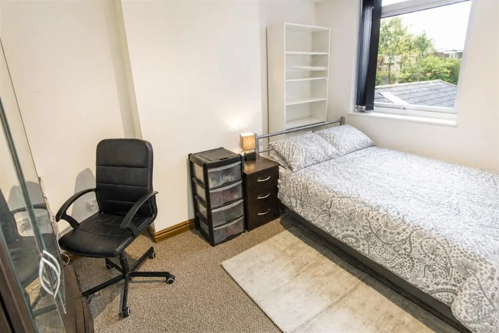 7 bedroom house for rent