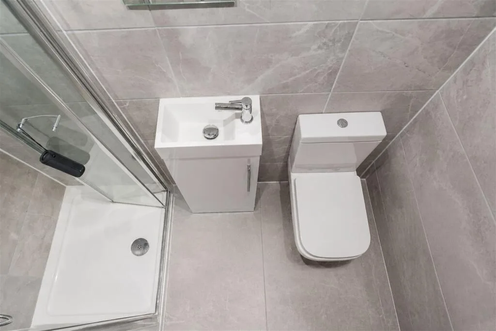5 bedroom house for rent
