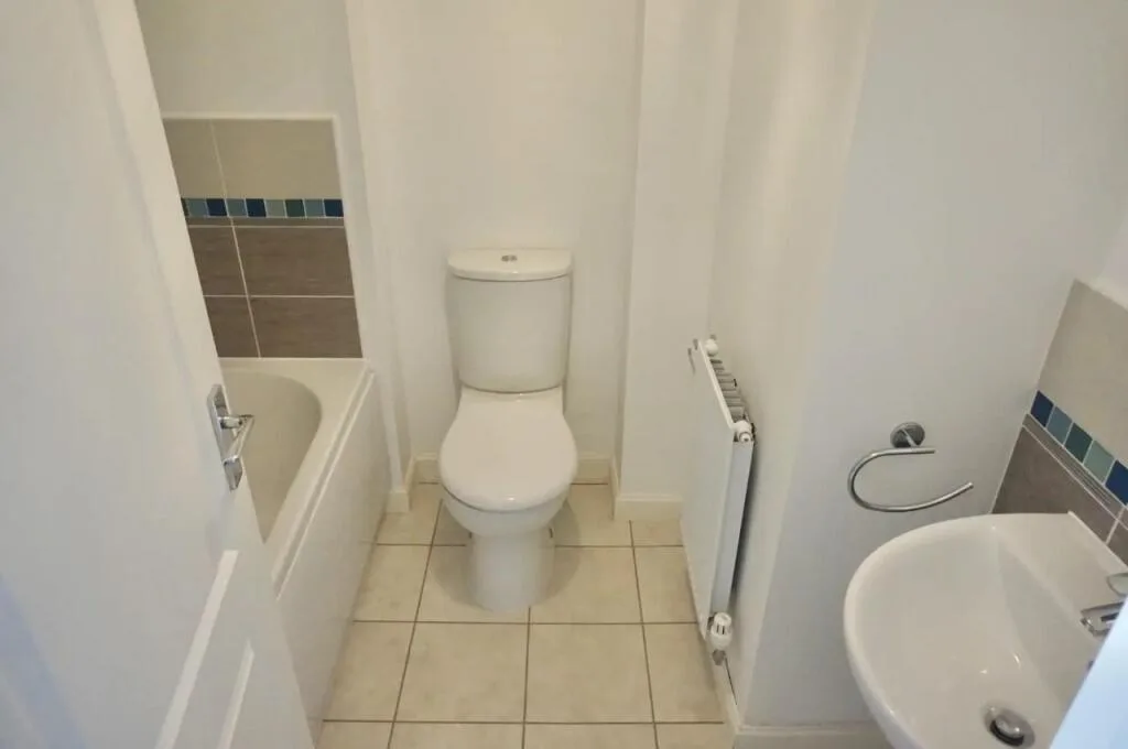 2 bedroom semi-detached house for rent