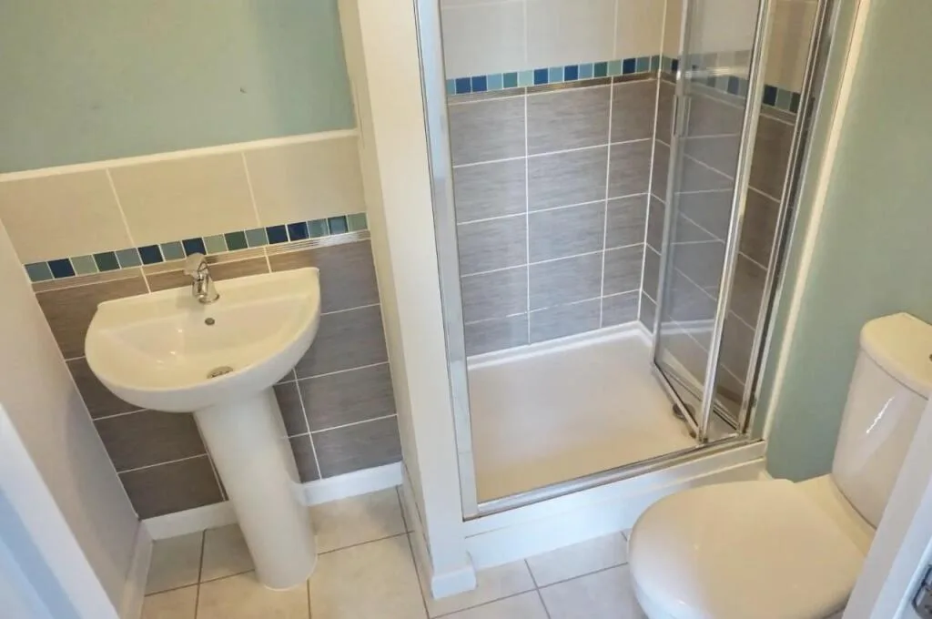 2 bedroom semi-detached house for rent