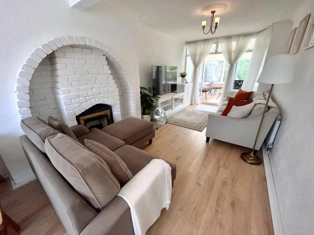 3 bedroom semi-detached house for rent