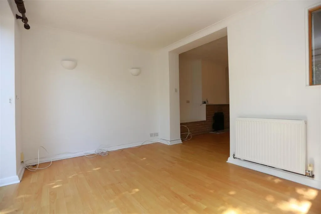 2 bedroom house for rent