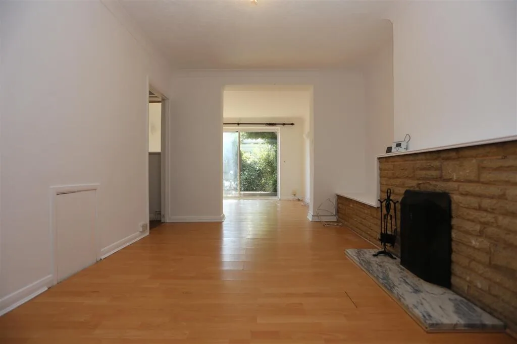 2 bedroom house for rent