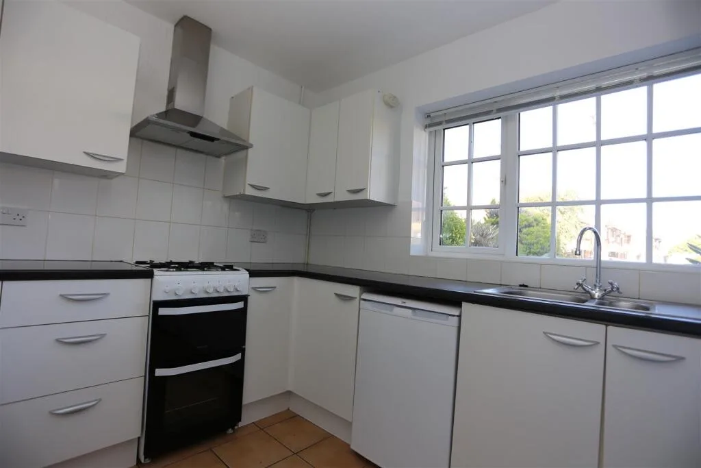 2 bedroom house for rent