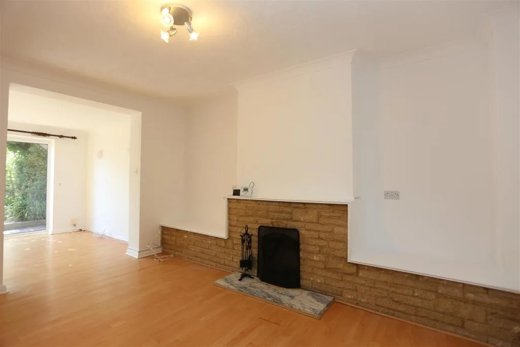 2 bedroom house for rent