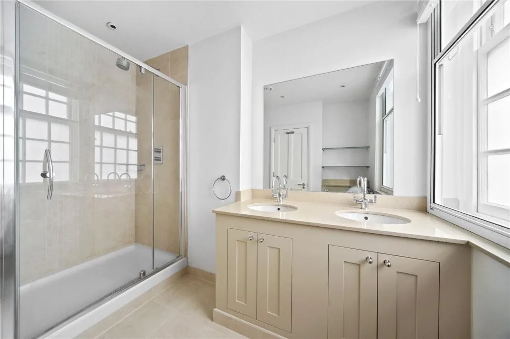 4 bedroom apartment for rent