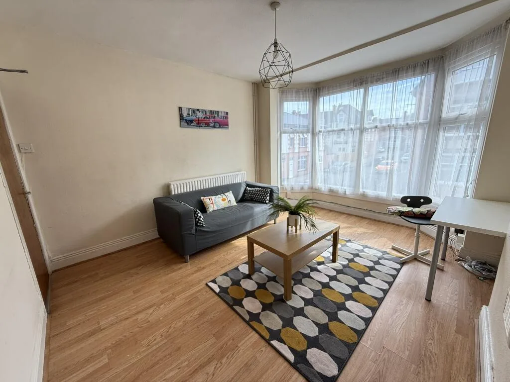 1 bedroom duplex for rent