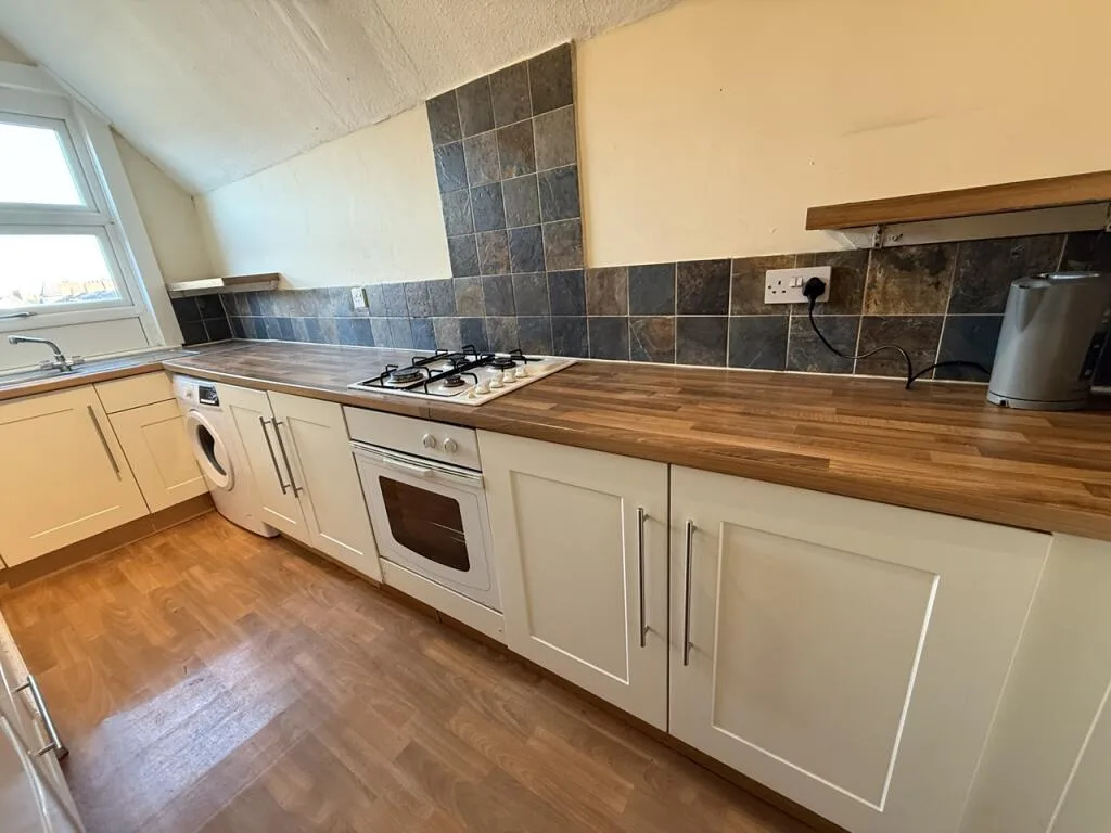 1 bedroom duplex for rent