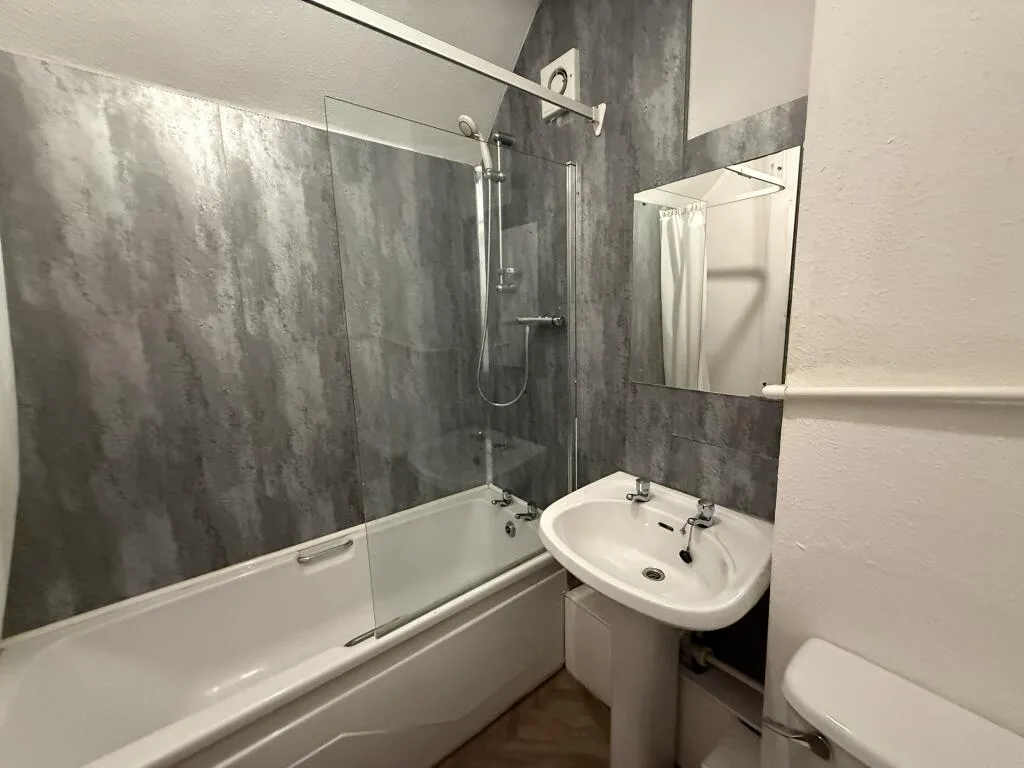 1 bedroom duplex for rent