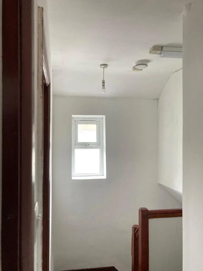5 bedroom terraced house for rent