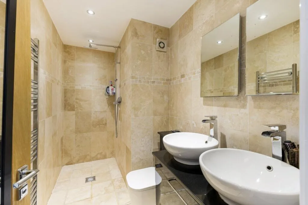 3 bedroom flat for rent