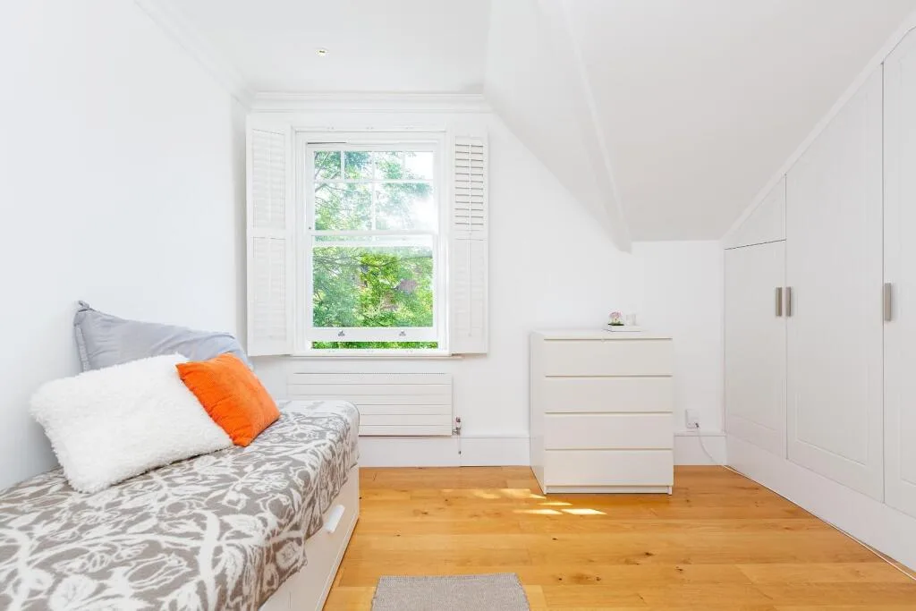 3 bedroom flat for rent