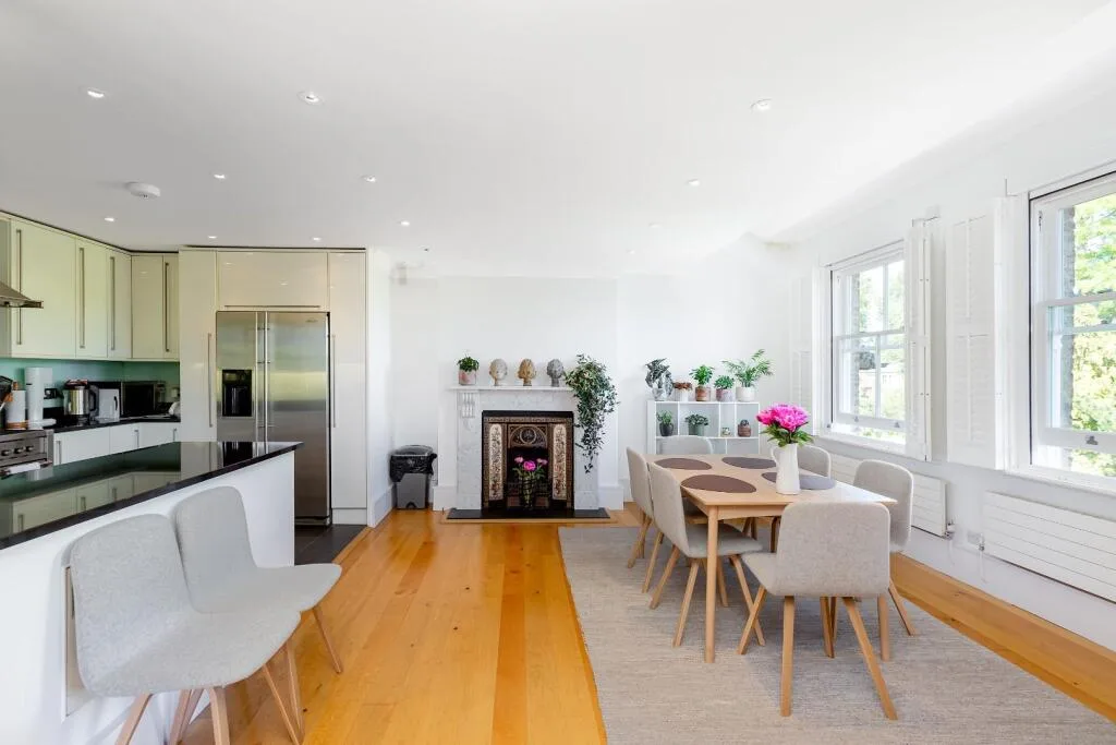 3 bedroom flat for rent