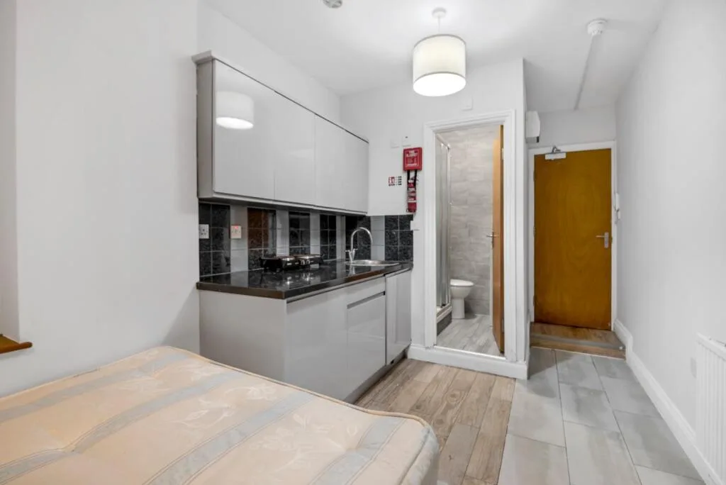 Studio flat for rent