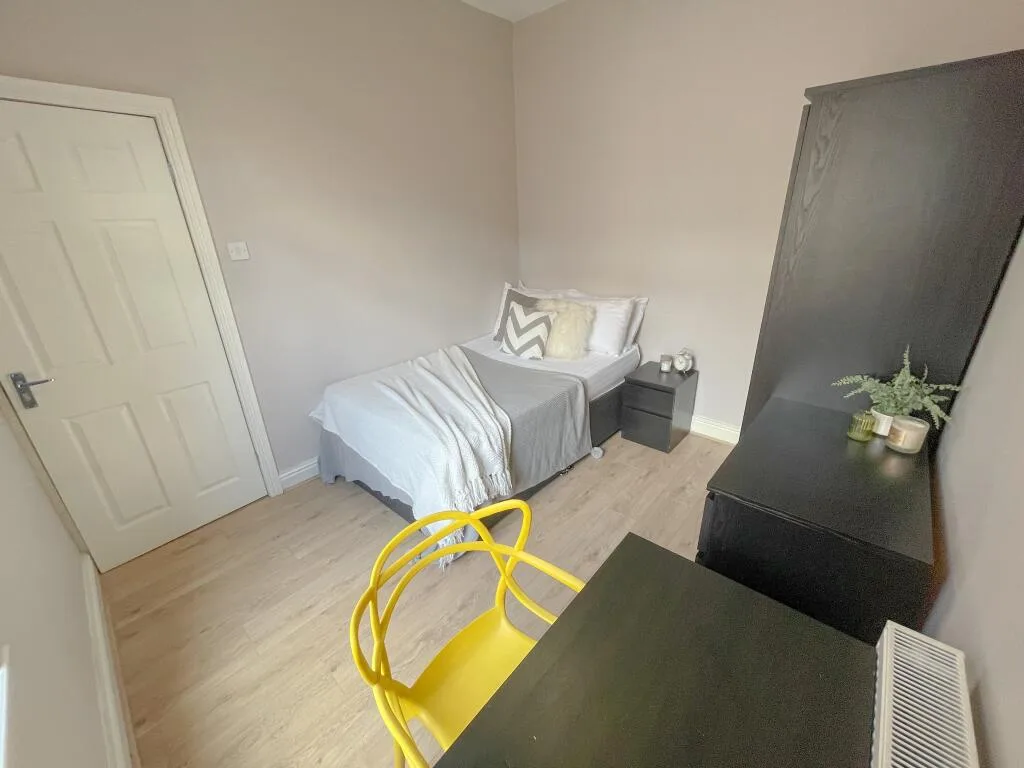 4 bedroom terraced house for rent