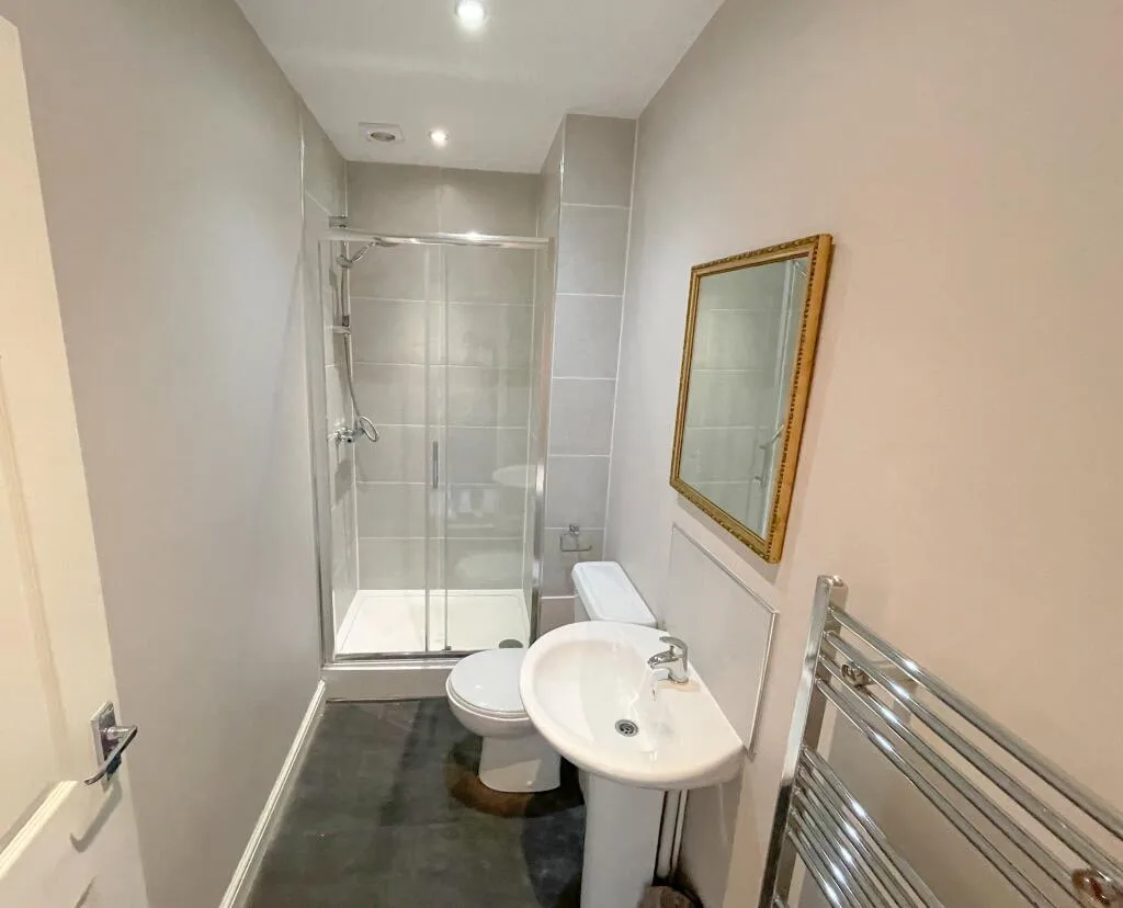 4 bedroom terraced house for rent