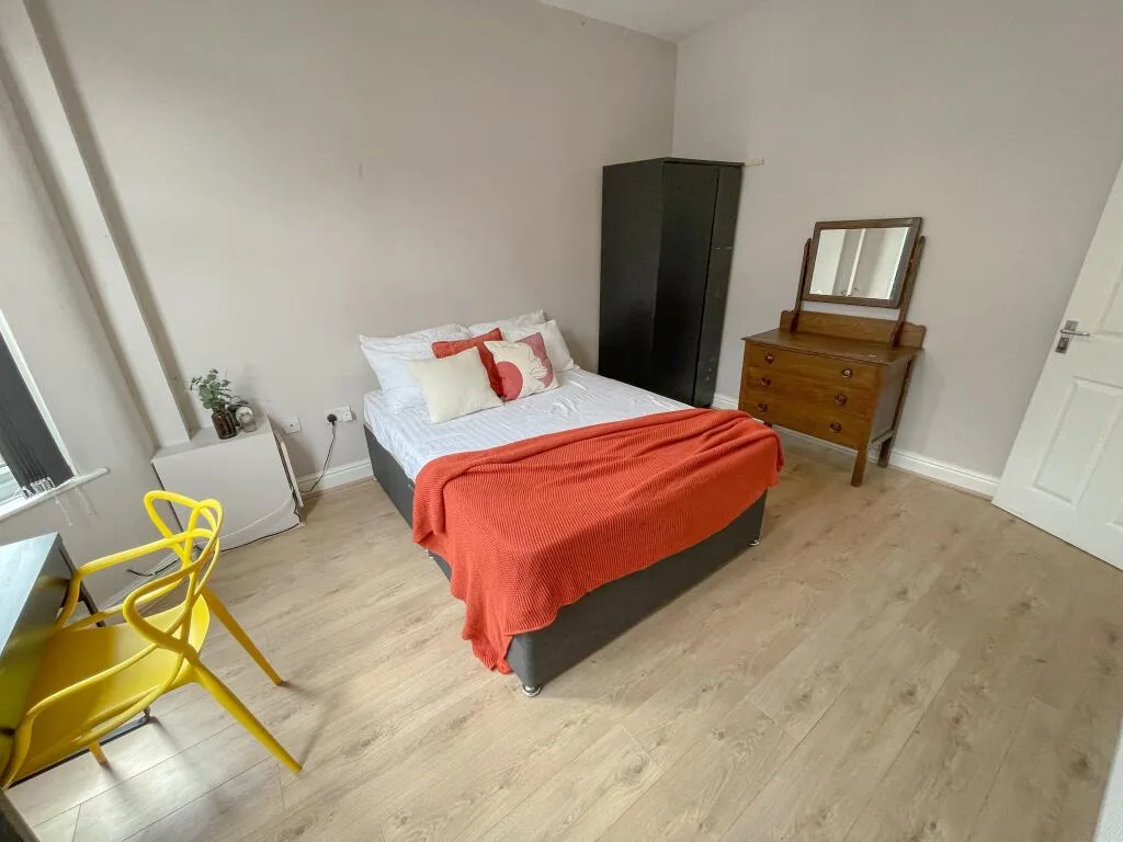 4 bedroom terraced house for rent