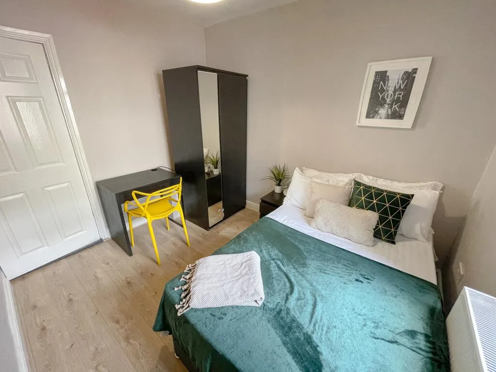 4 bedroom terraced house for rent