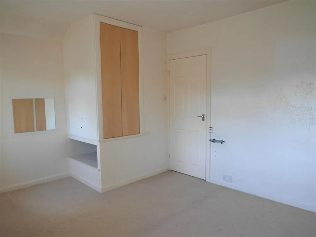 2 bedroom semi-detached house for rent